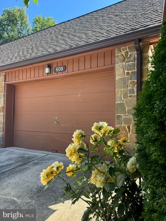$389,000 | 608 Dandenog Drive, Wilmington, DE 19808