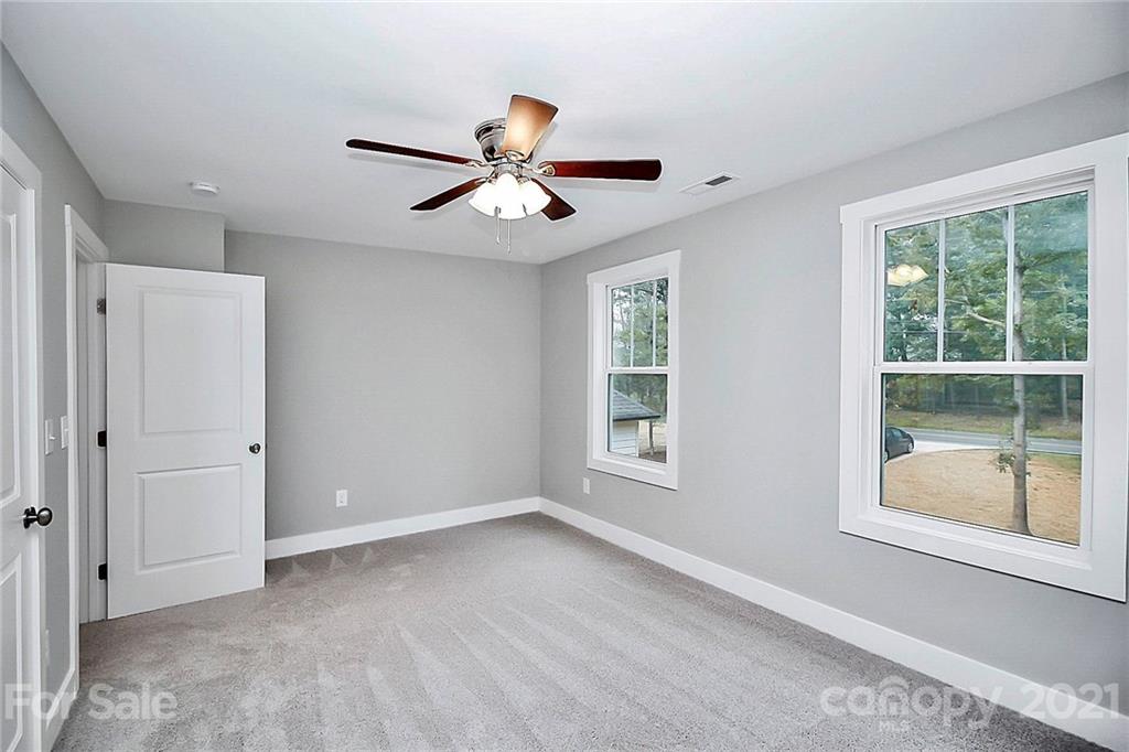 11817 Brief Road Charlotte, NC 28227 - Photo 32 of 40 Gallery Image 32