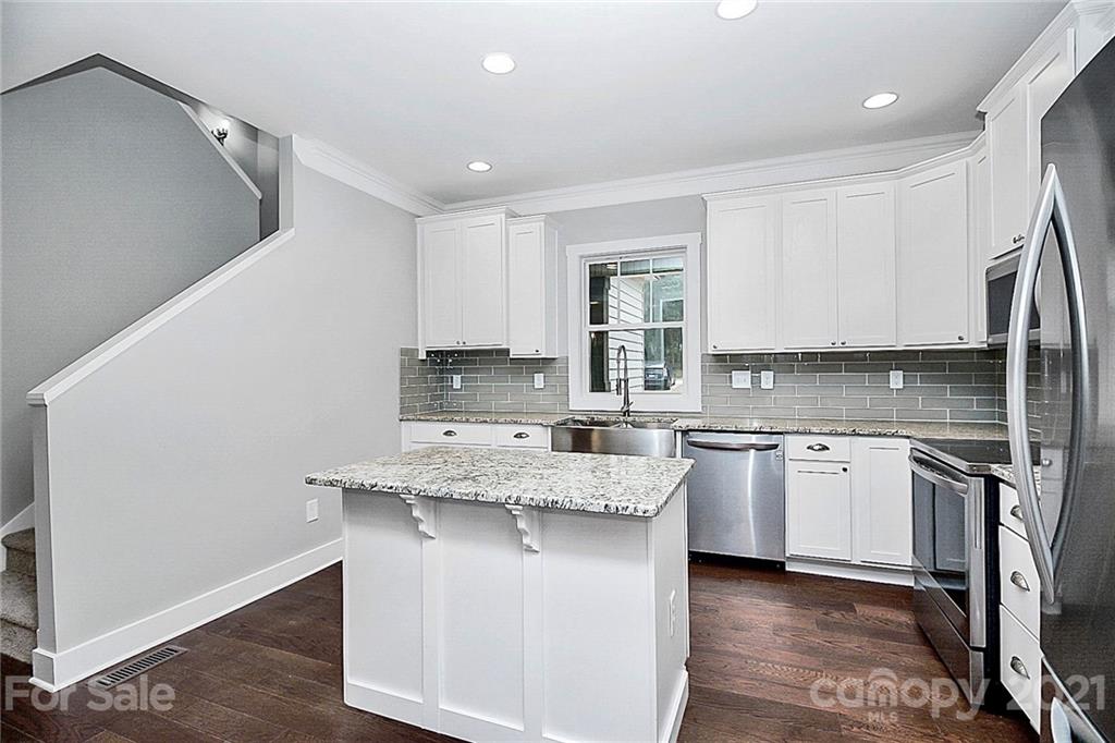 11817 Brief Road Charlotte, NC 28227 - Photo 7 of 40 Gallery Image 7