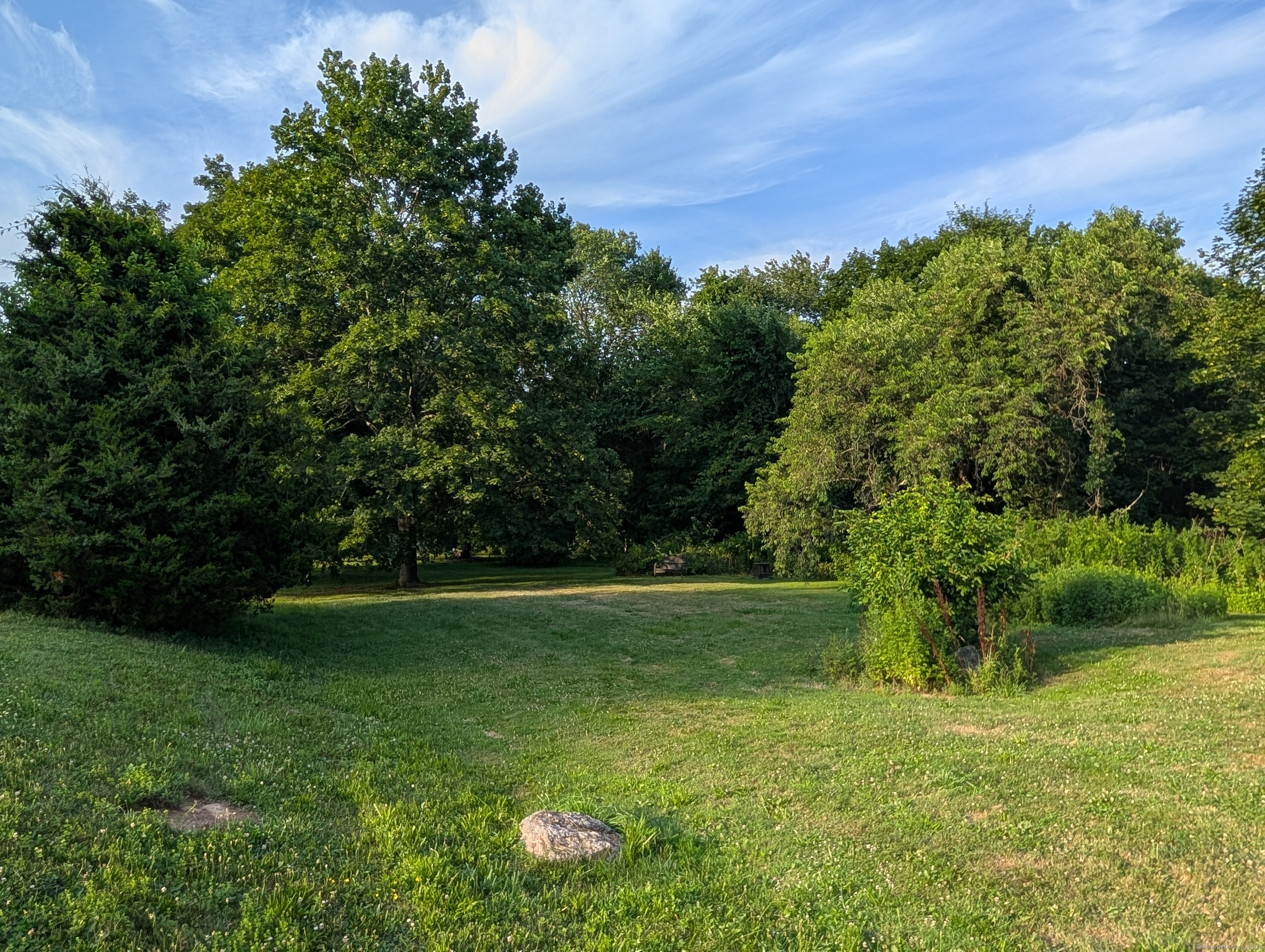 2805 Boston Post Road Guilford, CT 06437 - Photo 35 of 35 a view of a garden with a outdoor space