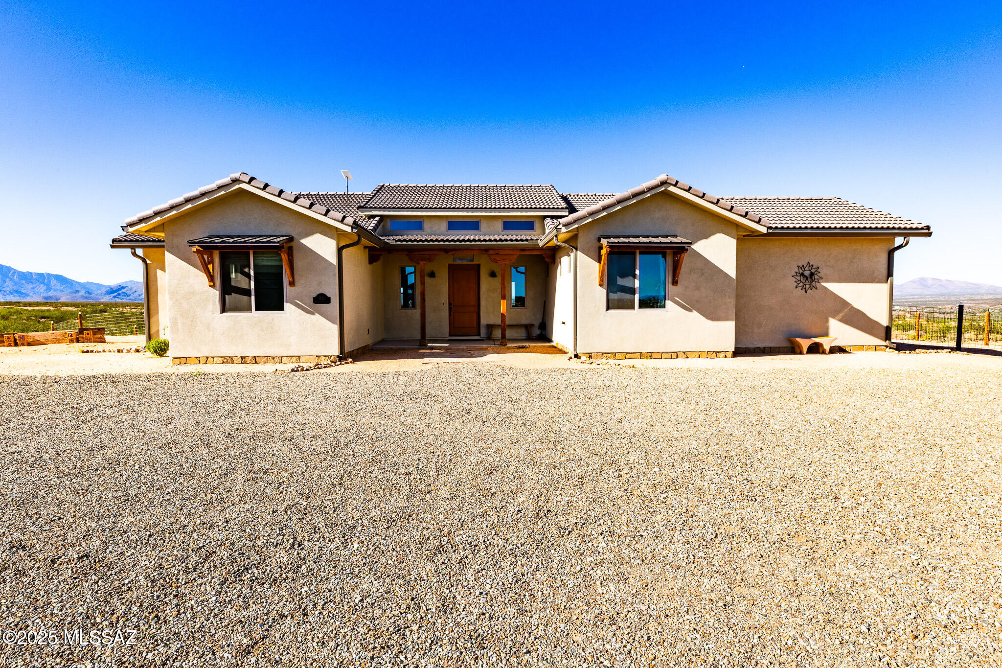 1121 North Apache Ridge Road Benson, AZ 85602 - Photo 5 of 47 R62B7907-HDR