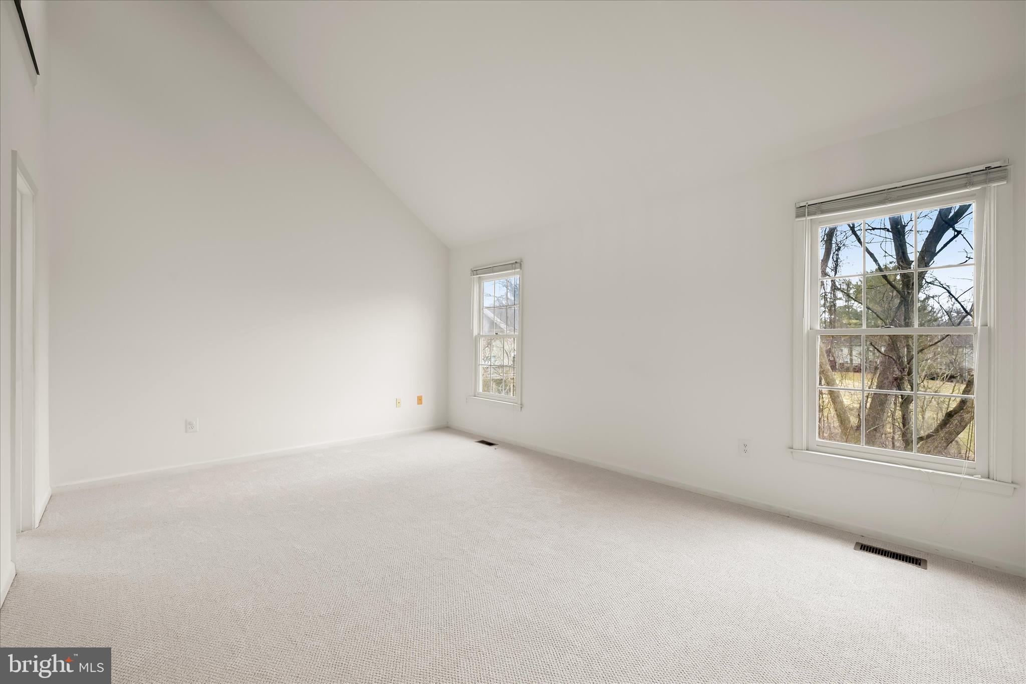 4750 Rams Horn Row Ellicott City, MD 21042 - Photo 26 of 54 an empty room with windows