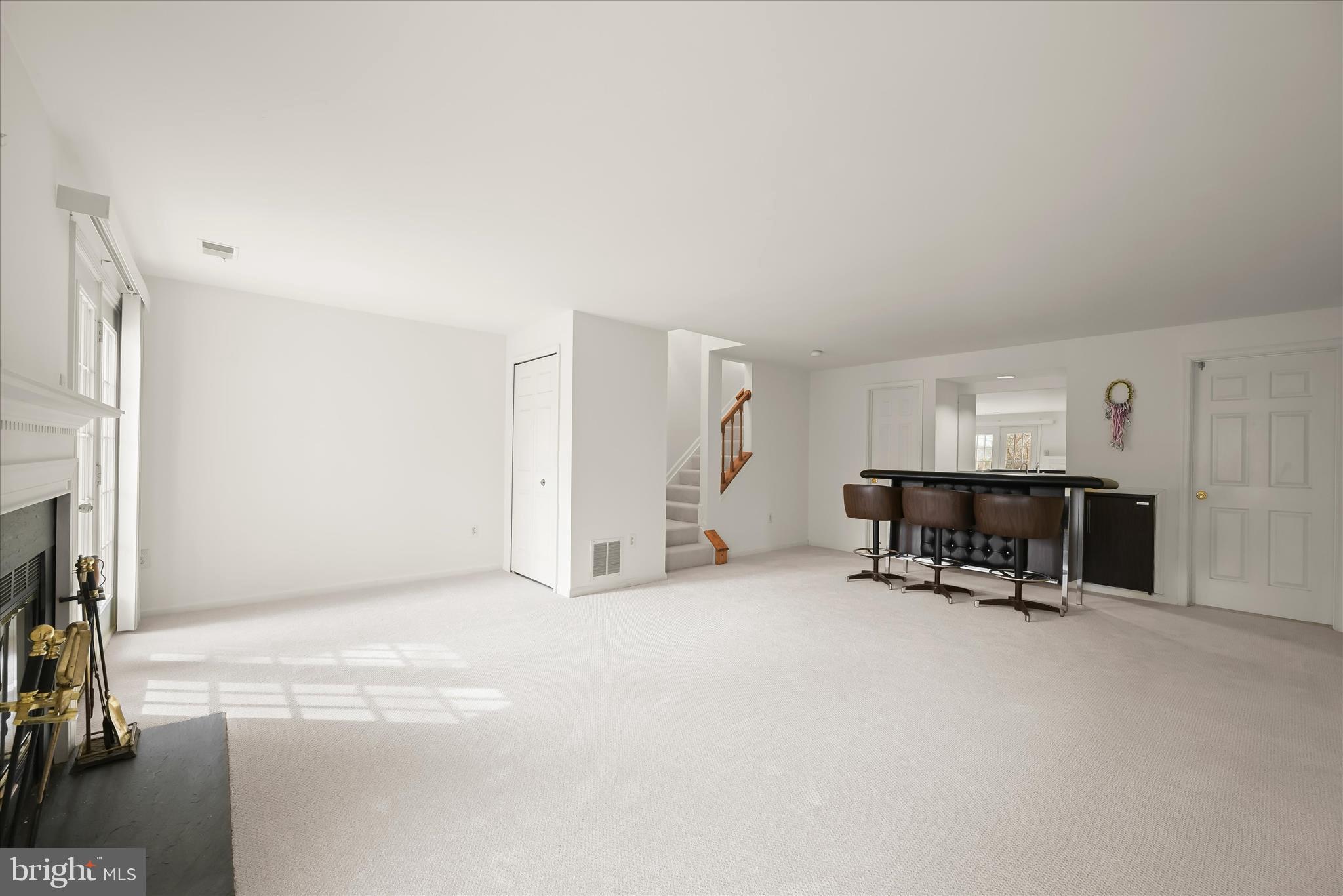 4750 Rams Horn Row Ellicott City, MD 21042 - Photo 42 of 54 a view of a livingroom with workspace and a couch