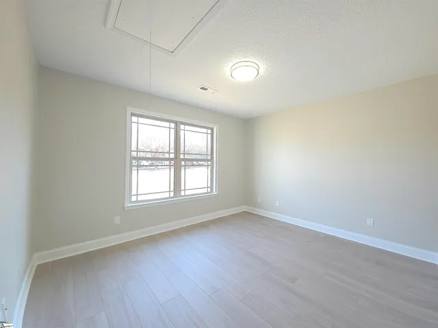 $395,000 | 2 Airlie Drive, Simpsonville, SC 29681