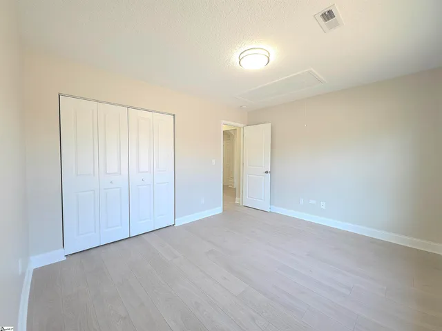 $395,000 | 2 Airlie Drive, Simpsonville, SC 29681