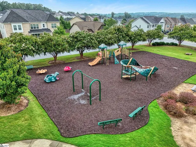 $395,000 | 2 Airlie Drive, Simpsonville, SC 29681