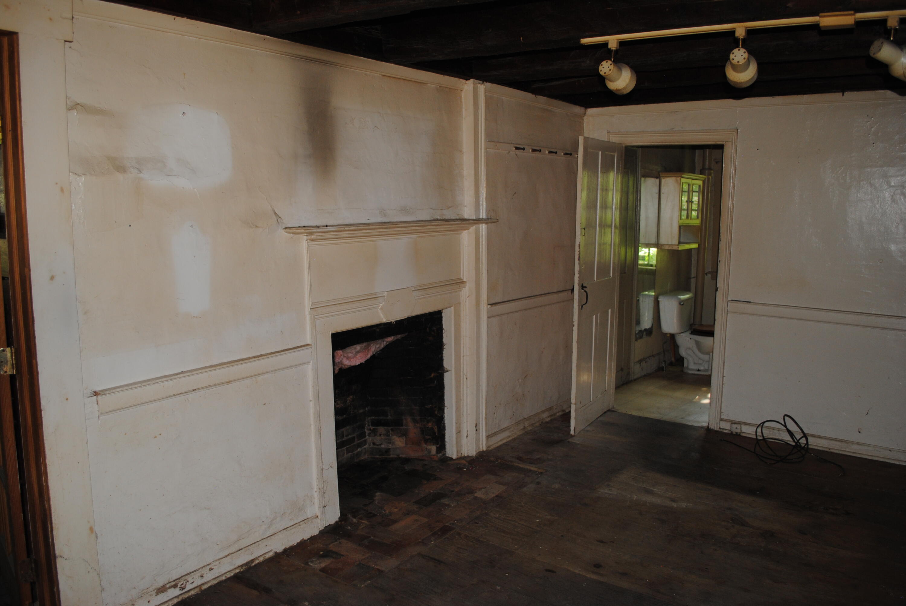 343 Sunset Road Sanford, ME 04083 - Photo 10 of 14 DSC_0010
