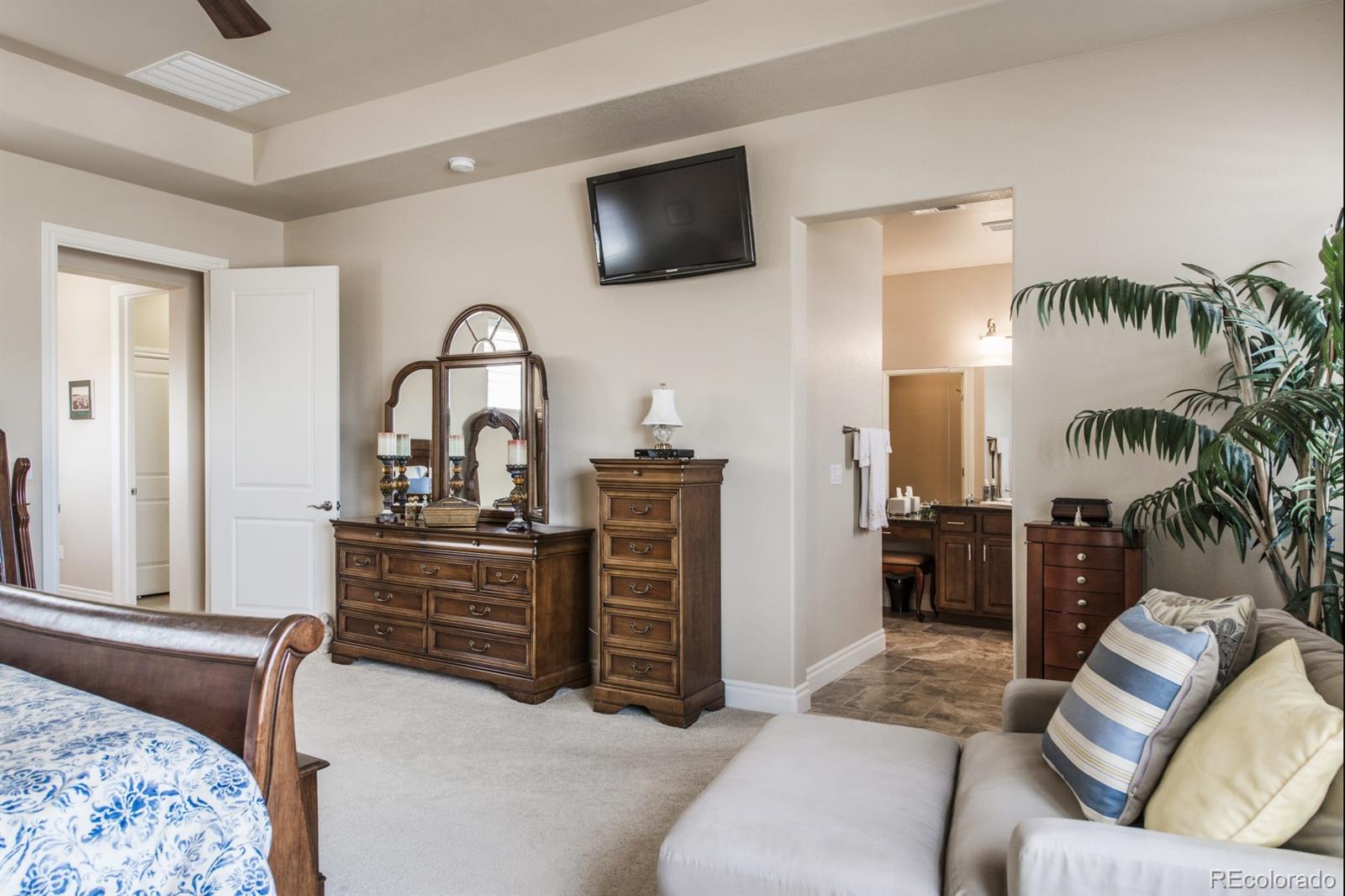 9220 Ridgegate Parkway Lone Tree, CO 80124 - Photo 18 of 32