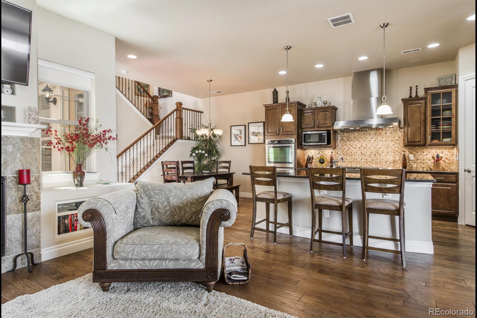9220 Ridgegate Parkway Lone Tree, CO 80124 - Photo 5 of 32
