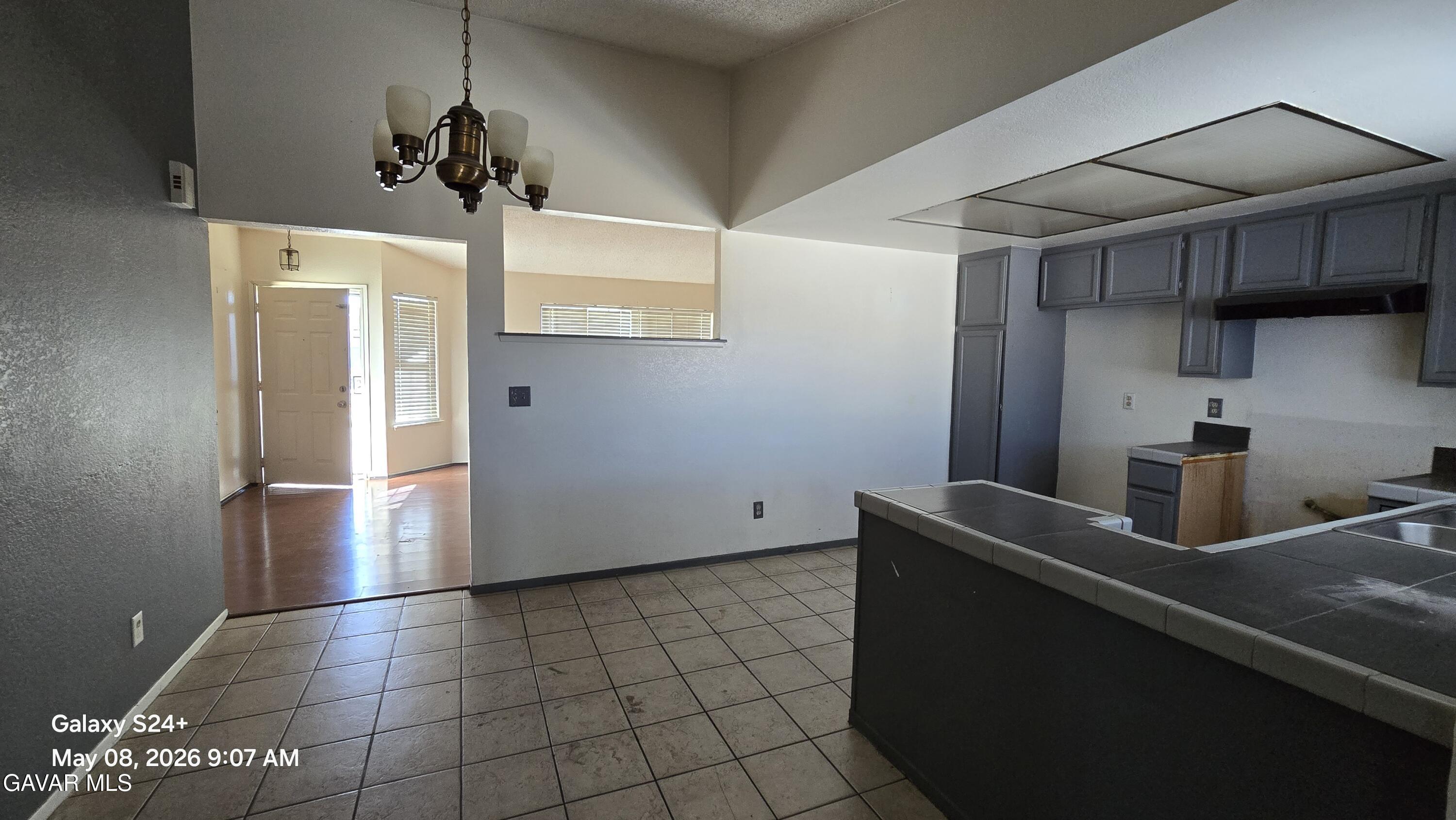 37007 Vía Del Rio Palmdale, CA 93550 - Photo 8 of 27 20260508_090752