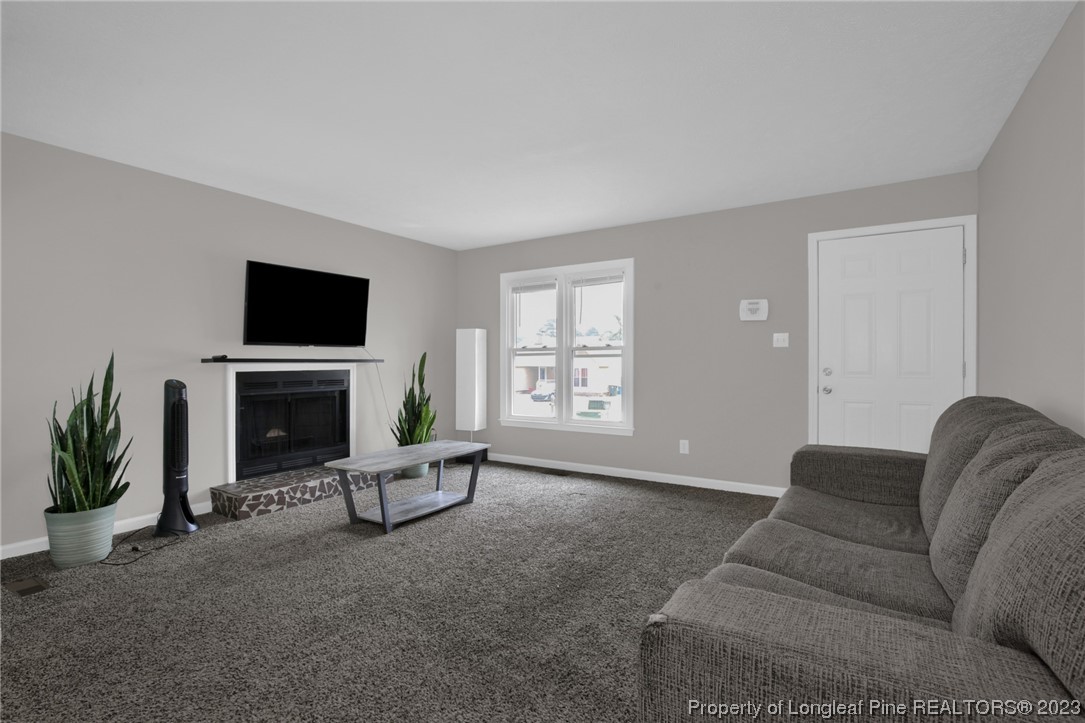 601 Jennings Farm Road Fayetteville, NC 28314 - Photo 4 of 29