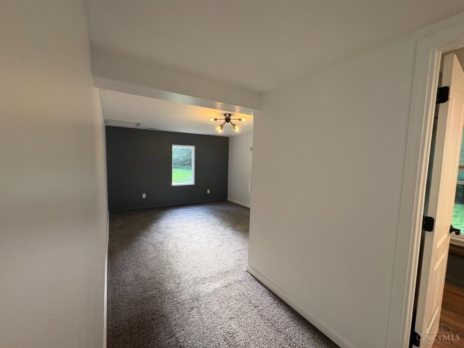 5957 Price Road Milford, OH 45150 - Photo 11 of 30 Primary Bedroom