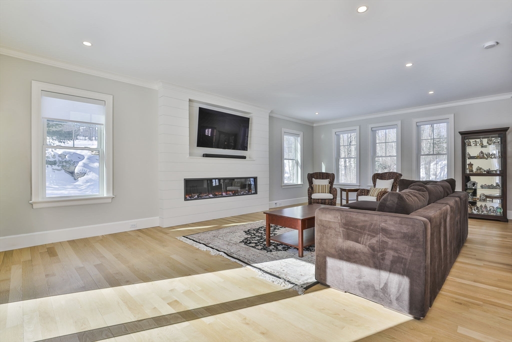 1 Whisper Way Hopkinton, MA 01748 - Photo 11 of 40