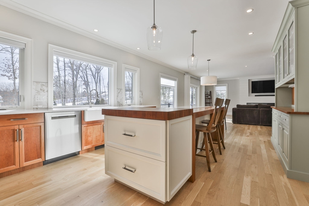 1 Whisper Way Hopkinton, MA 01748 - Photo 20 of 40