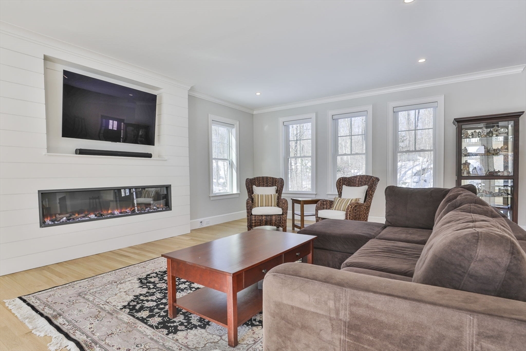 1 Whisper Way Hopkinton, MA 01748 - Photo 7 of 40