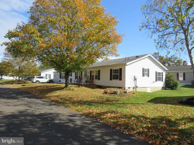 $379,000 | 183 Spring Meadow Circle, New Hope, PA 18938