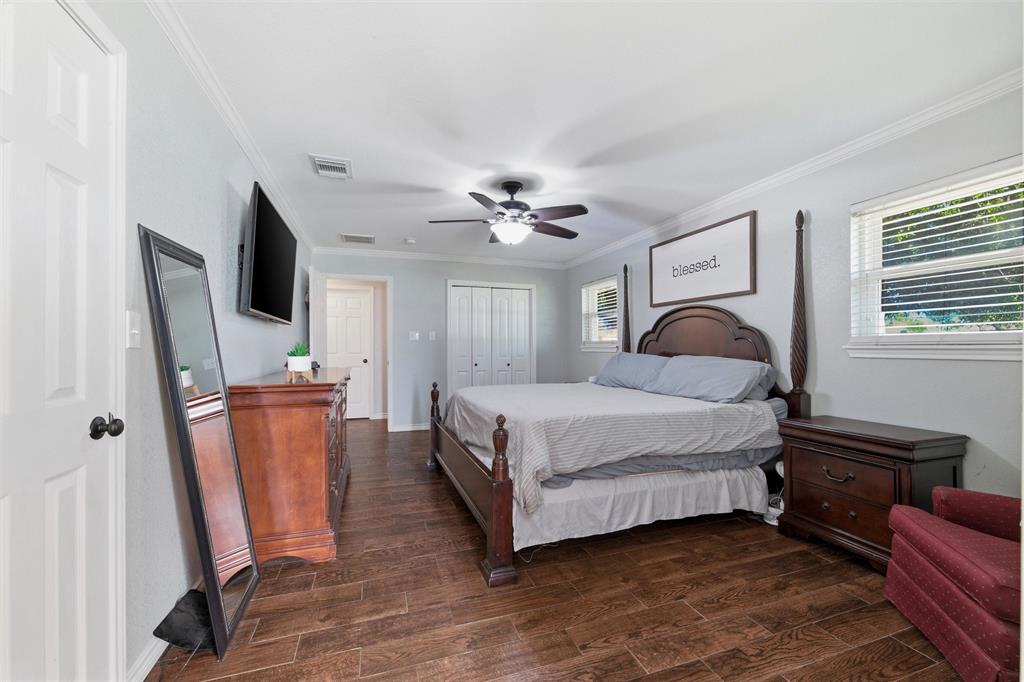 1017 South Nolan River Road Cleburne, TX 76033 - Photo 19 of 40