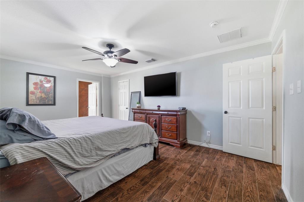 1017 South Nolan River Road Cleburne, TX 76033 - Photo 20 of 40