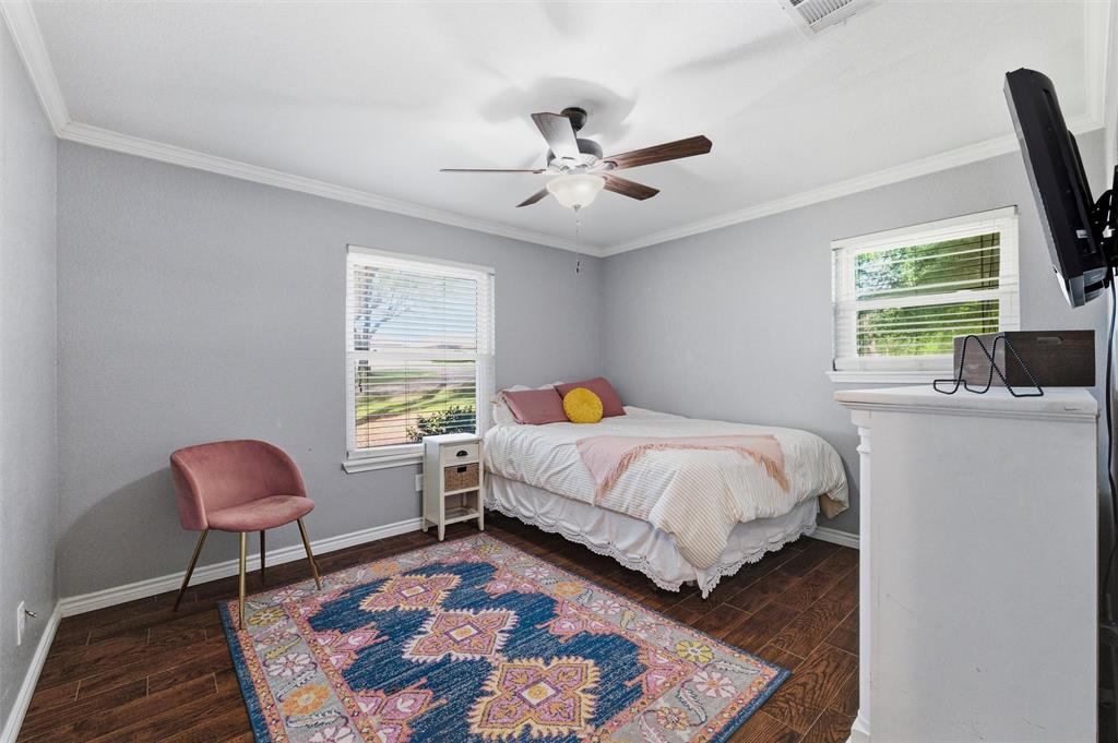 1017 South Nolan River Road Cleburne, TX 76033 - Photo 23 of 40