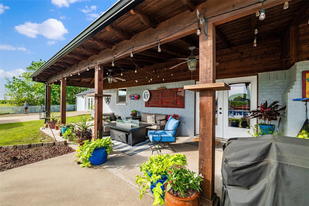 1017 South Nolan River Road Cleburne, TX 76033 - Photo 30 of 40