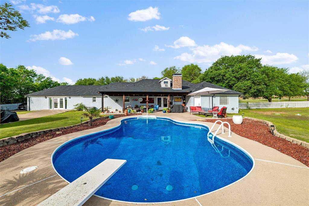 1017 South Nolan River Road Cleburne, TX 76033 - Photo 32 of 40