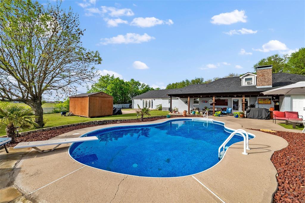 1017 South Nolan River Road Cleburne, TX 76033 - Photo 33 of 40