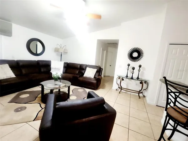 $2,300 | 481 Dove Drive, Kissimmee, FL 34759