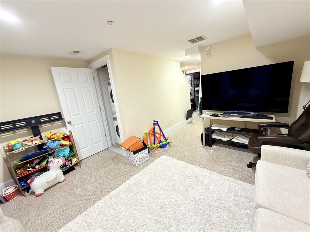 143 Broad Street, Unit 33 Hudson, MA 01749 - Photo 20 of 39