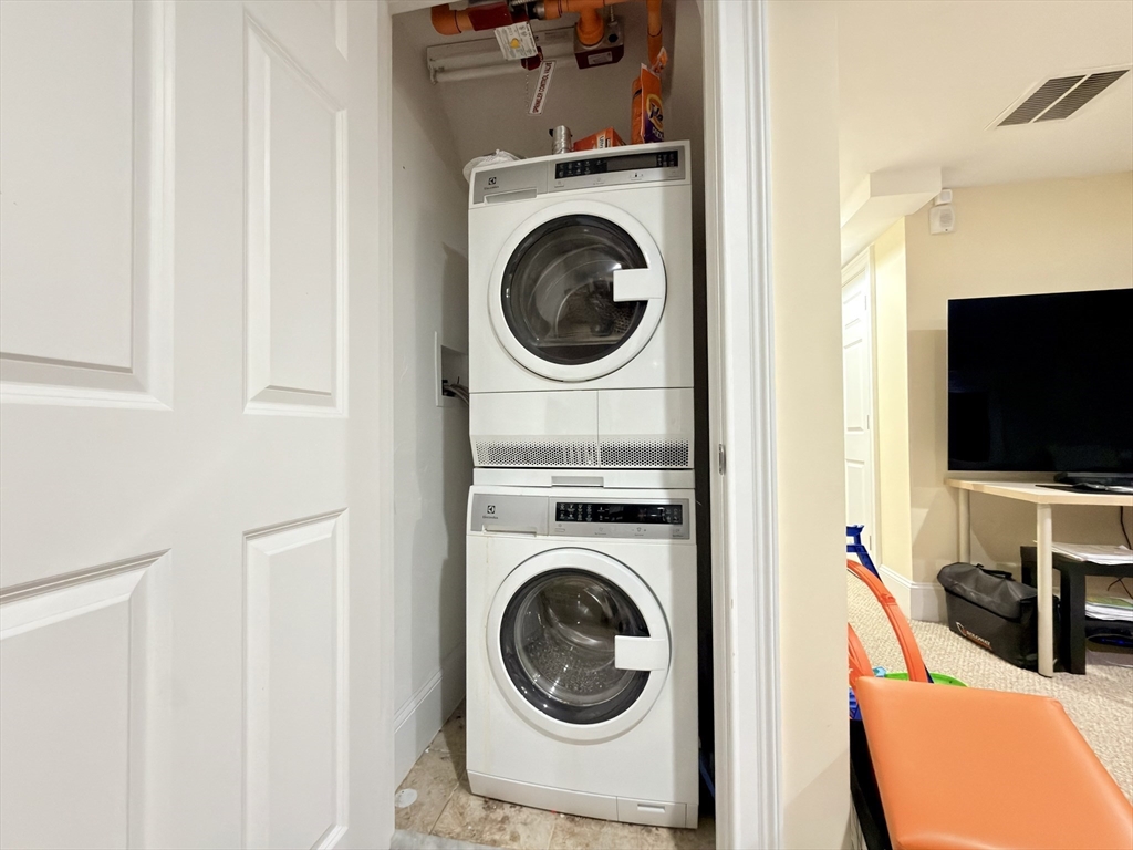 143 Broad Street, Unit 33 Hudson, MA 01749 - Photo 21 of 39