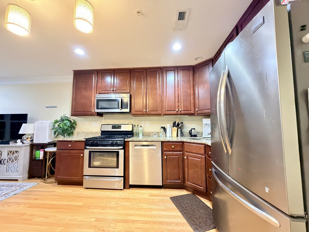 143 Broad Street, Unit 33 Hudson, MA 01749 - Photo 33 of 39