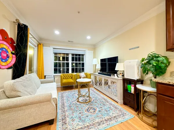 $3,200 | 143 Broad Street, Unit 33, Hudson, MA 01749