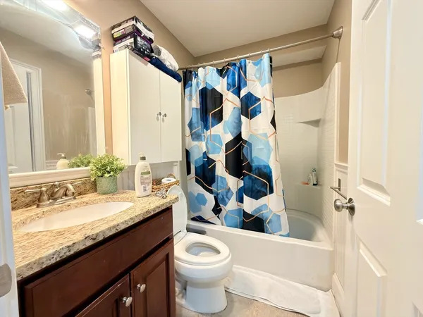 $3,200 | 143 Broad Street, Unit 33, Hudson, MA 01749
