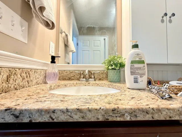 $3,200 | 143 Broad Street, Unit 33, Hudson, MA 01749