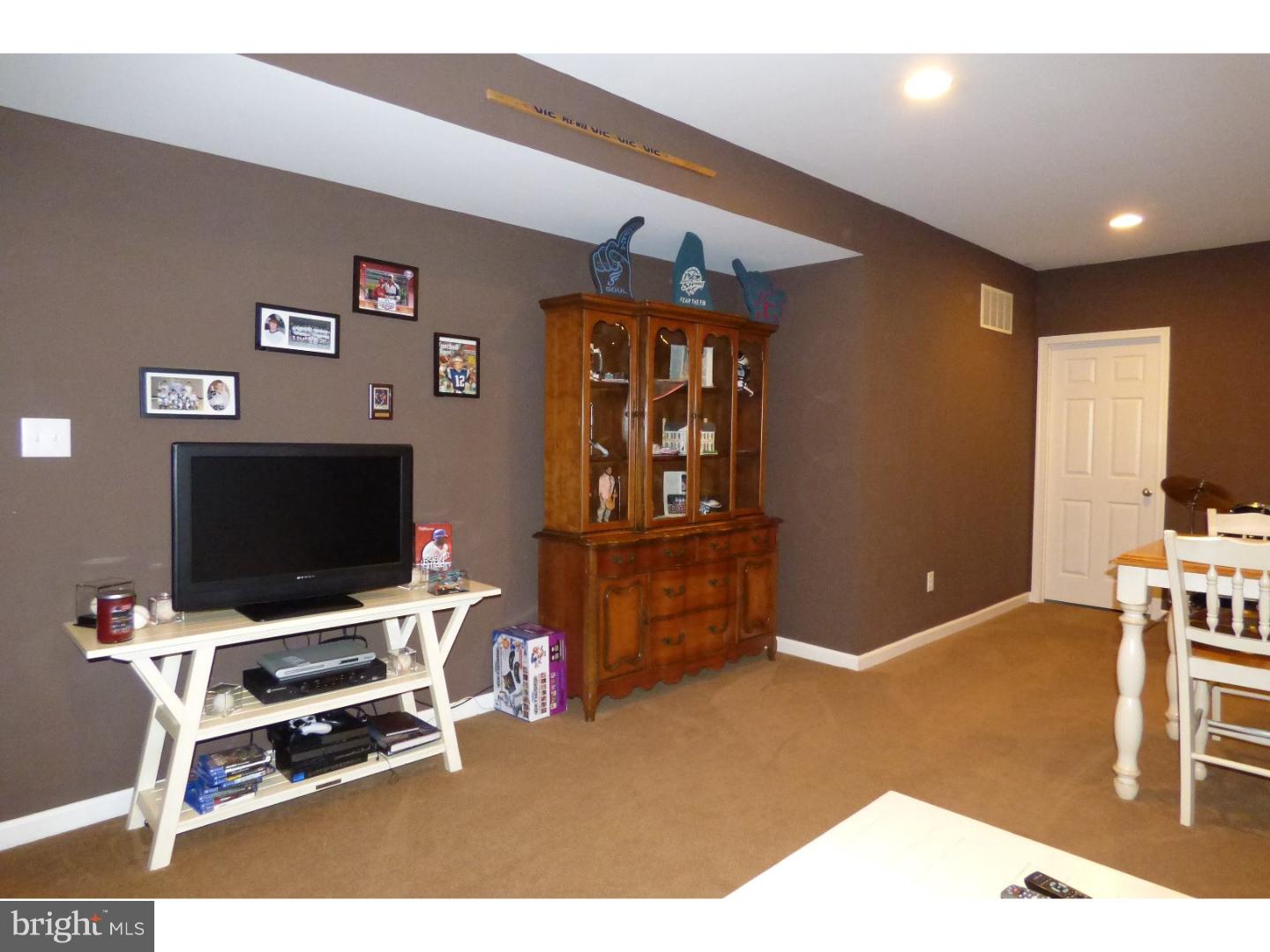 2 Buckeye Road Woolwich Township, NJ 08085 - Photo 22 of 24 Family Room