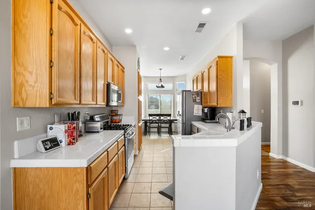 $520,000 | 590 Stern Drive, Dixon, CA 95620