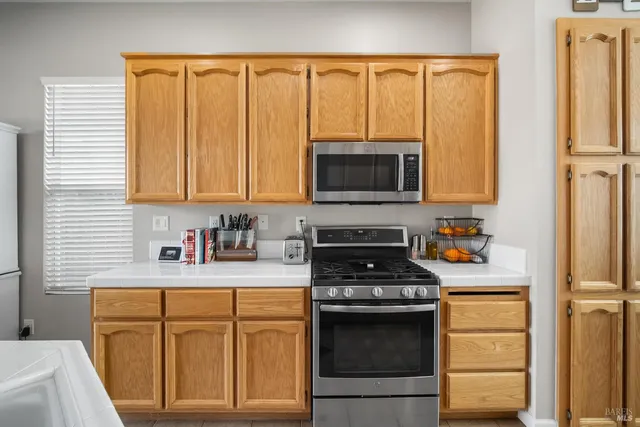 $520,000 | 590 Stern Drive, Dixon, CA 95620