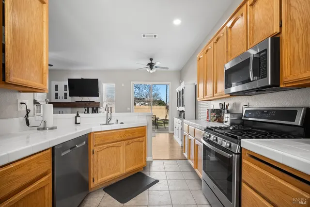 $520,000 | 590 Stern Drive, Dixon, CA 95620