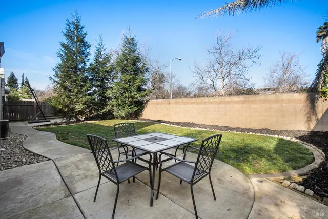 $520,000 | 590 Stern Drive, Dixon, CA 95620