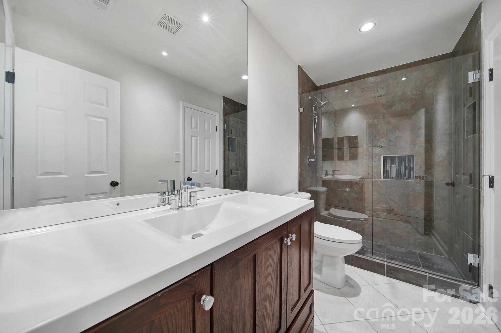 498 Glory Court Fort Mill, SC 29715 - Photo 12 of 19