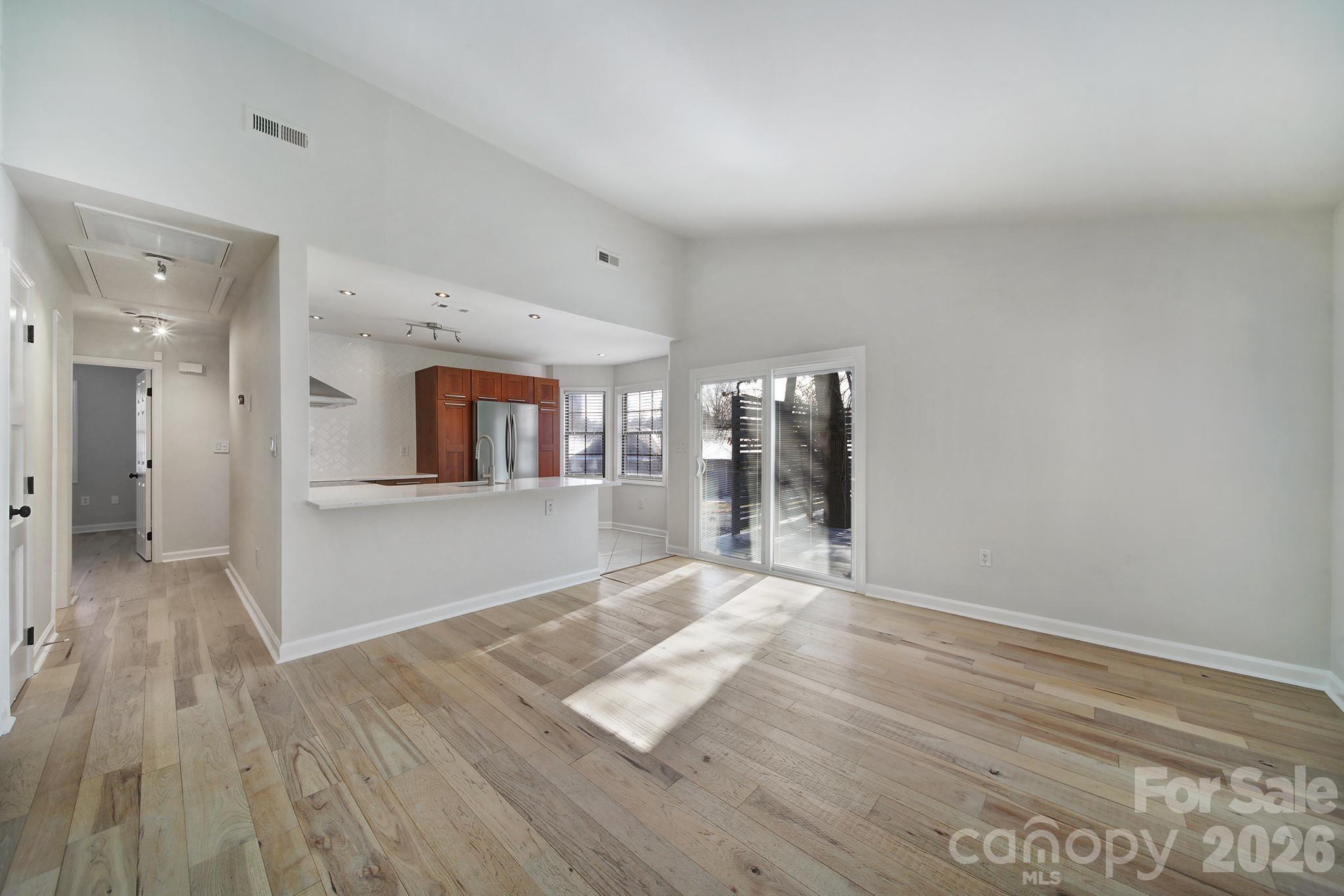 498 Glory Court Fort Mill, SC 29715 - Photo 2 of 19