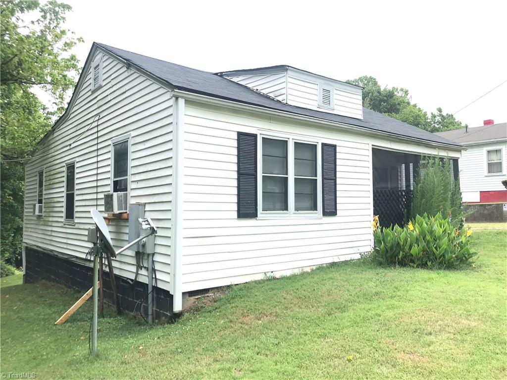 116 Dorothy Street High Point, NC 27262 - Photo 2 of 29 Gallery Image 2