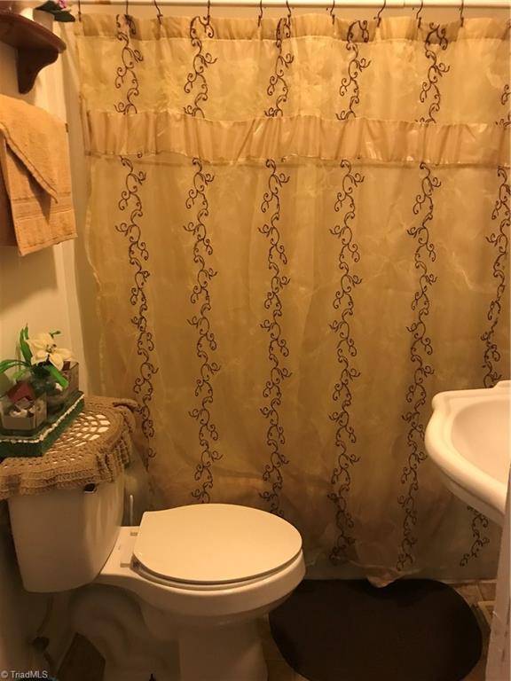 116 Dorothy Street High Point, NC 27262 - Photo 21 of 29 Gallery Image 21