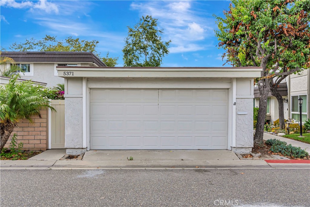5371 Victoria Place Westminster, CA 92683 - Photo 3 of 48