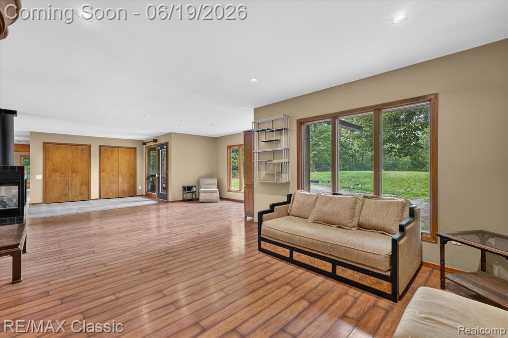 12189 Gage Road Holly, MI 48442 - Photo 7 of 69