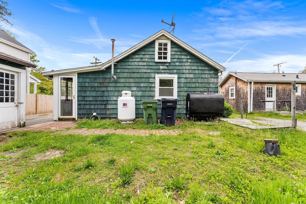 170 Wareham Road Marion, MA 02738 - Photo 24 of 30