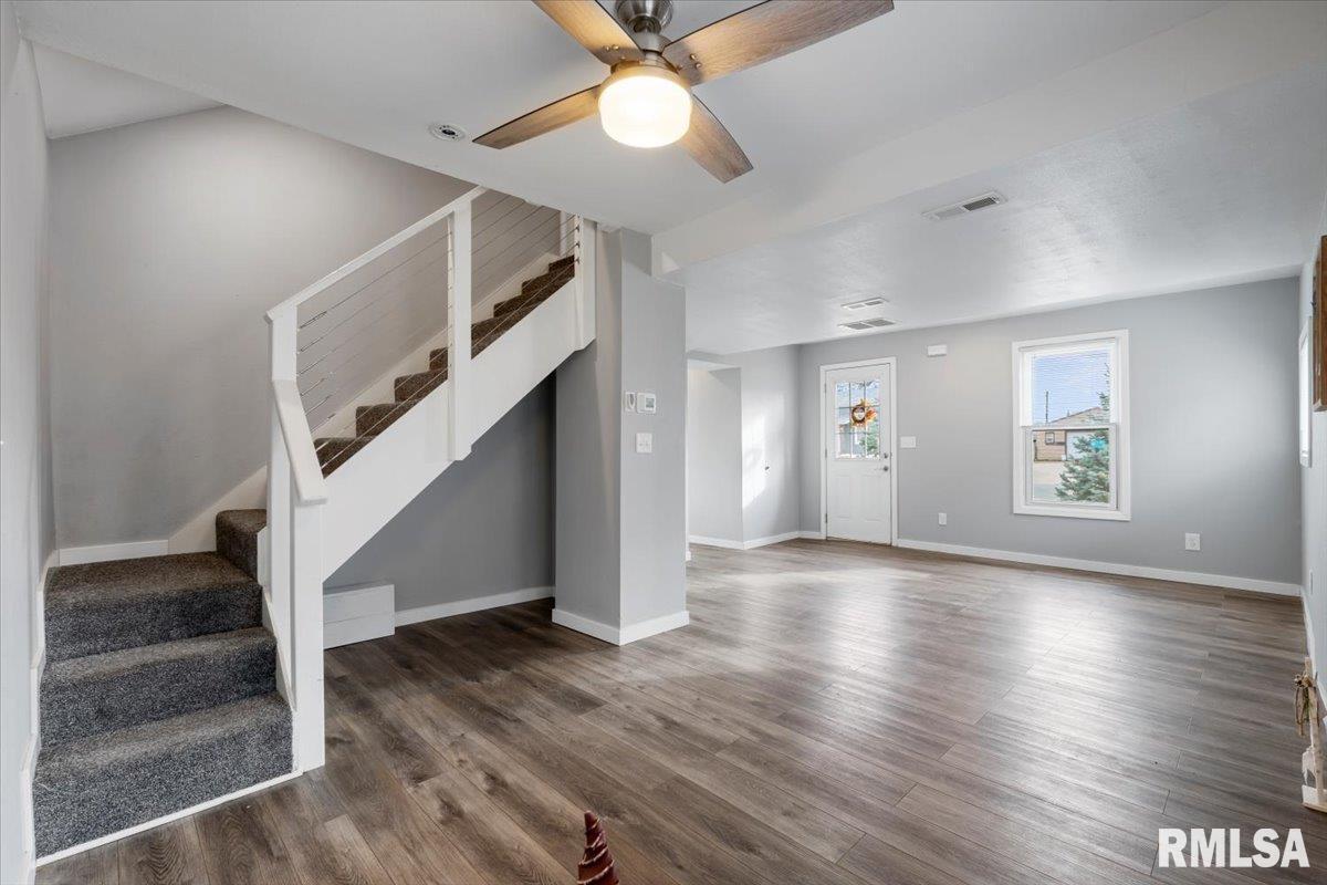 321 2nd Avenue East Milan, IL 61264 - Photo 11 of 33 a view of an entryway with wooden floor