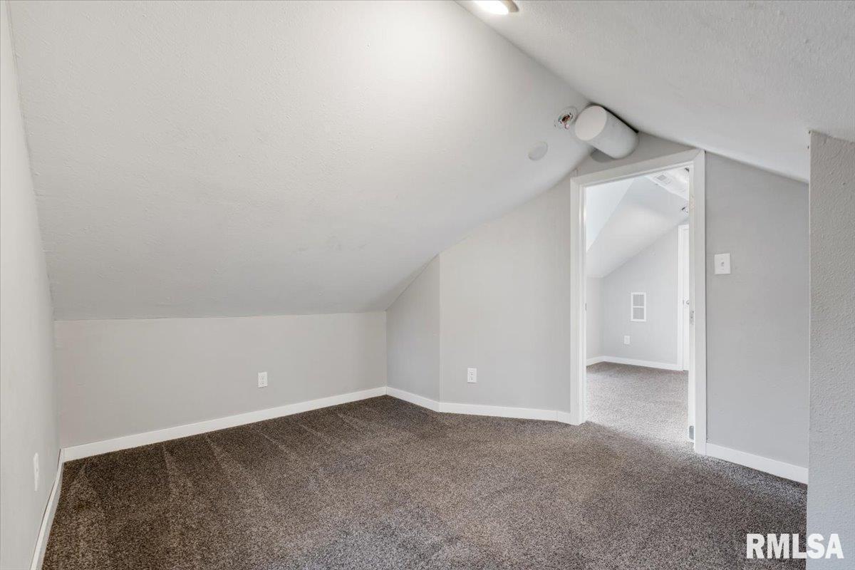 321 2nd Avenue East Milan, IL 61264 - Photo 25 of 33 a view of an empty room