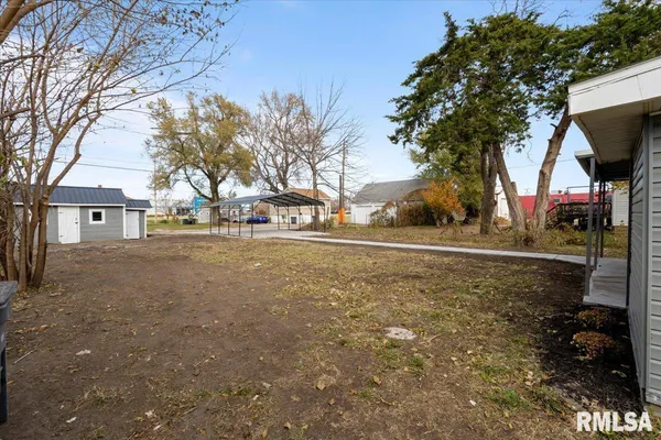 $115,000 | 321 2nd Avenue East, Milan, IL 61264