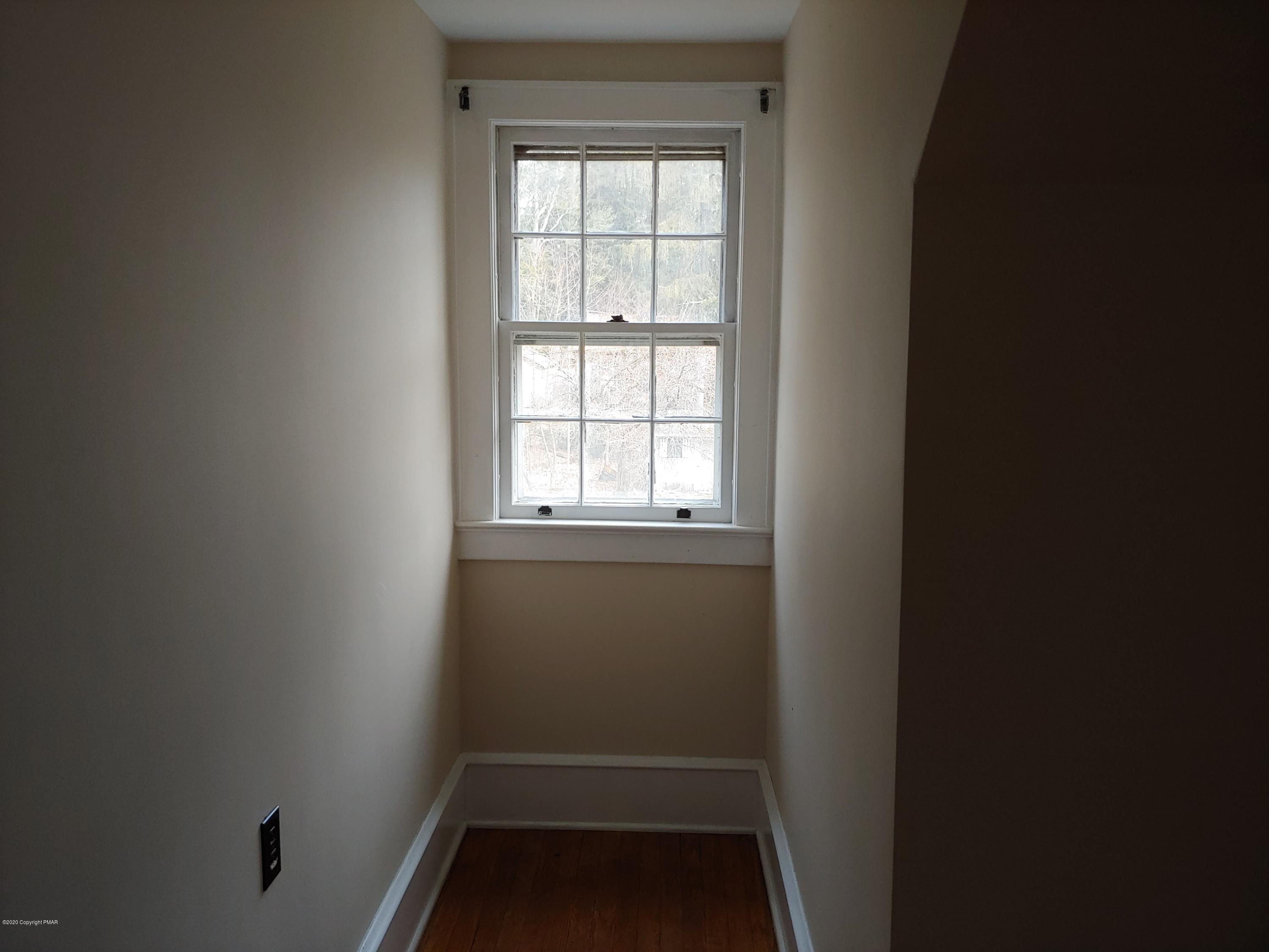 476 Laurel Pine Road Cresco, PA 18326 - Photo 34 of 45 an empty room with a window