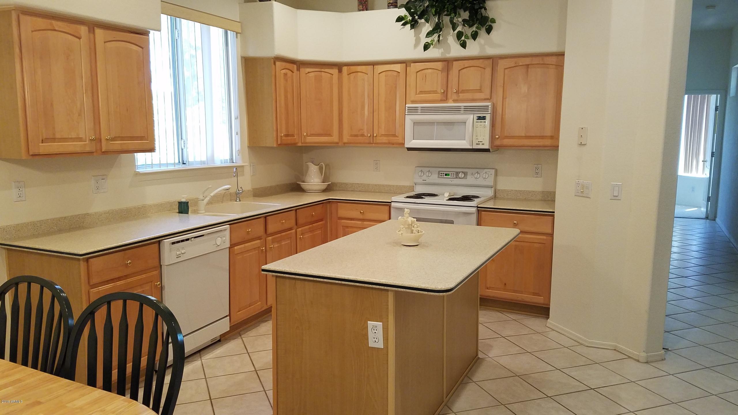 2258 East Victor Road Gilbert, AZ 85296 - Photo 3 of 14 2016-05-16 13.00.06